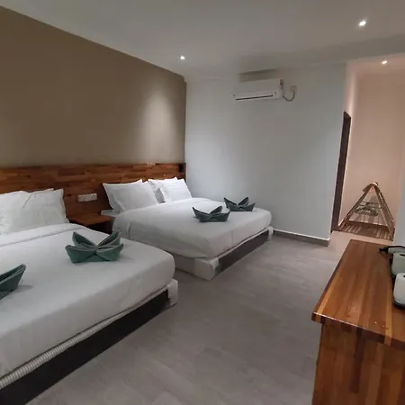 Hemingway Cottage 海明威度假屋 Semporna Exterior photo